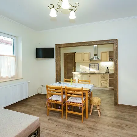 Feriehus Levendula Apartmanhaz Eger